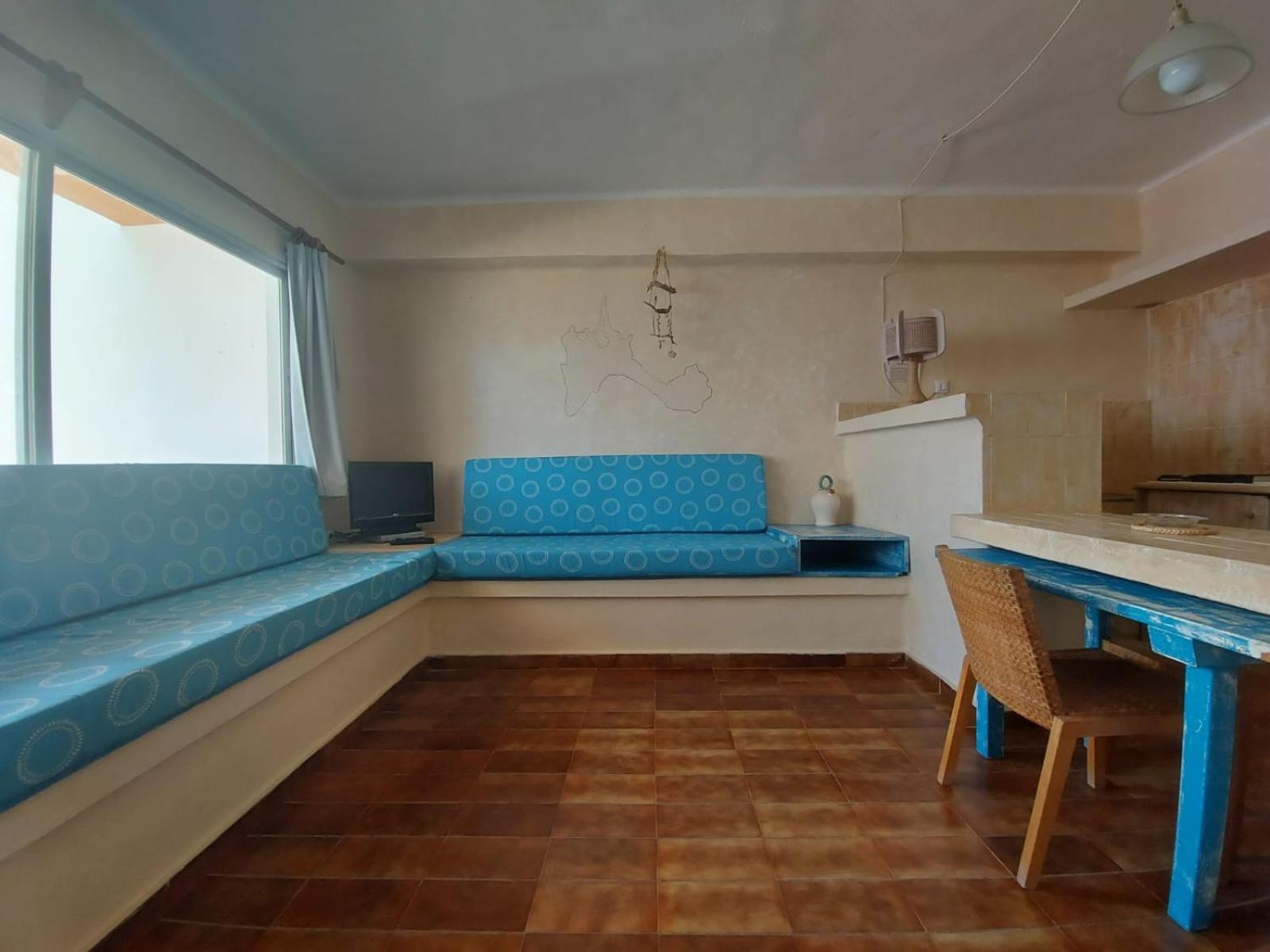 Edificio Rexii Apartment เอสปุญอลส์ ภายนอก รูปภาพ